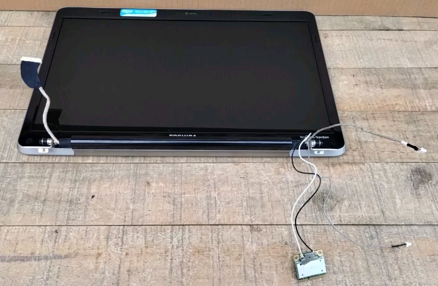 Toshiba Satellite A505D S6968 Laptop 14″ screen assembly