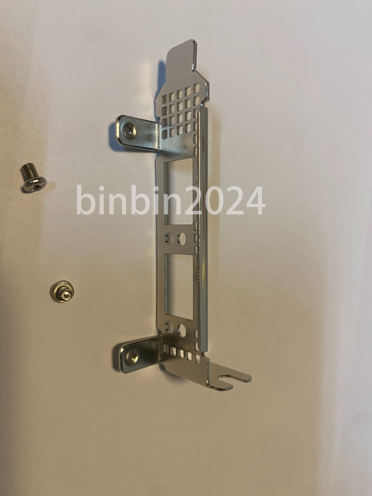 Low profile bracket for Emulex LPE36002 LPE35002 LPE32002 HPE SN1610E SN1600E