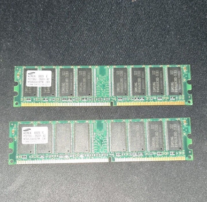 2x Samsung PC2700 512MB DDR CL2.5 Memory total 1gb