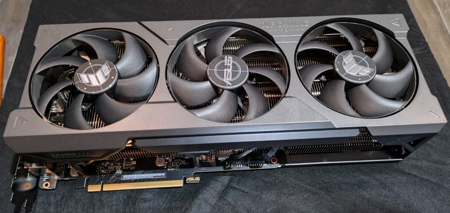 ASUS TUF Gaming GeForce RTX 4080 Super OC 16GB – Graphics Card – Excellent