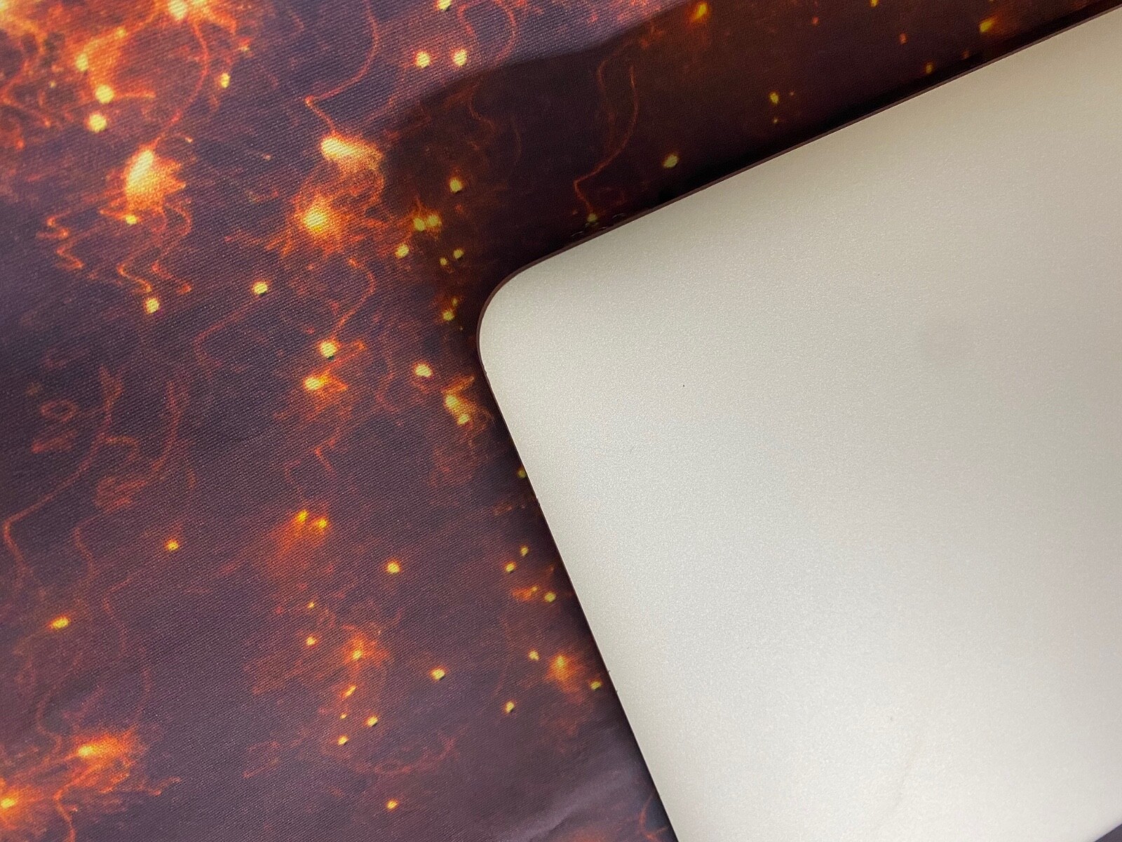 Genuine OEM Apple MacBook Pro 2015 13″ A1502 LCD Display Assembly. Grade A