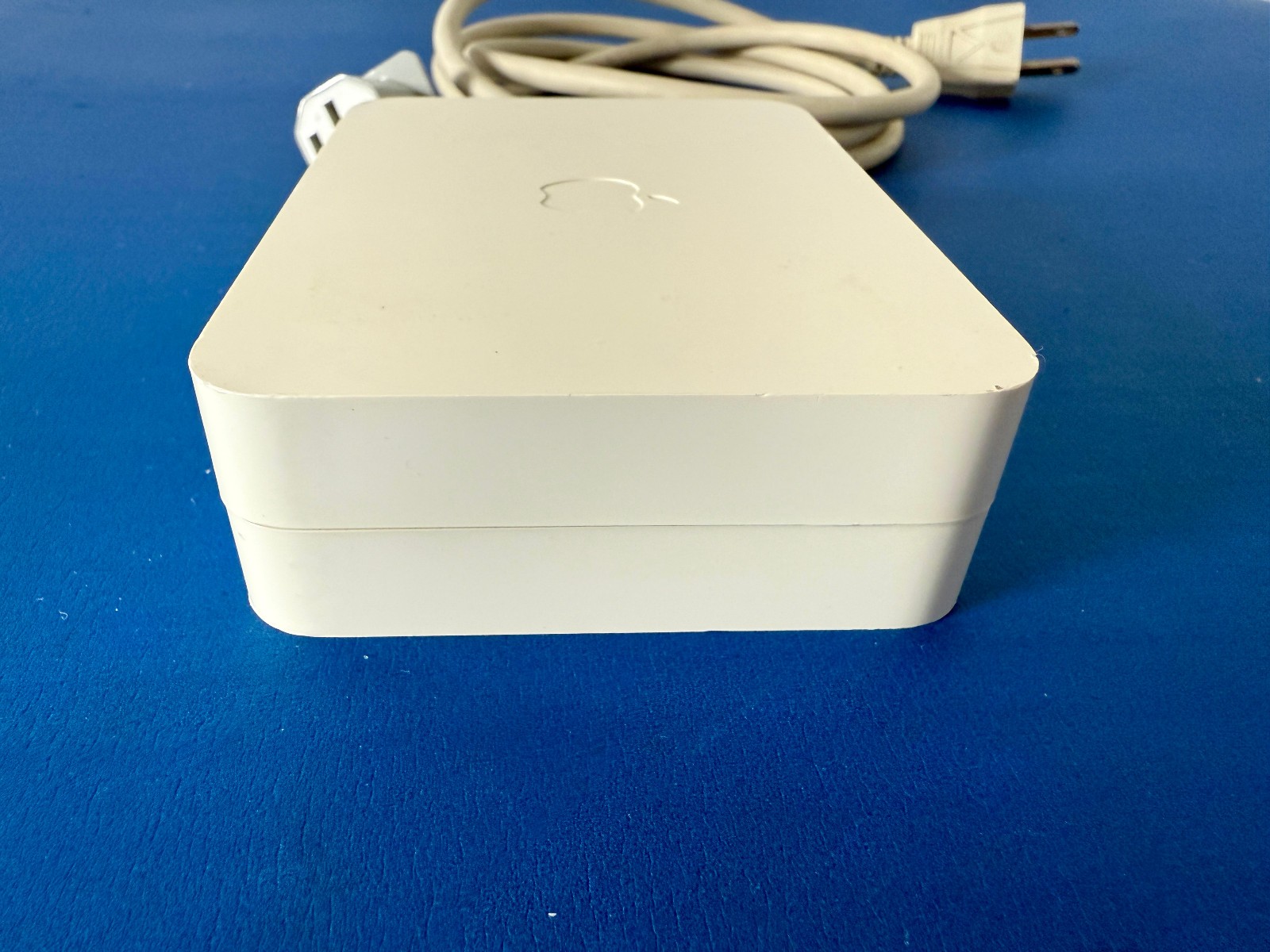 Apple A1097 Cinema HD Display 90W Power Adapter for 23” DVI Cinema Display Cord