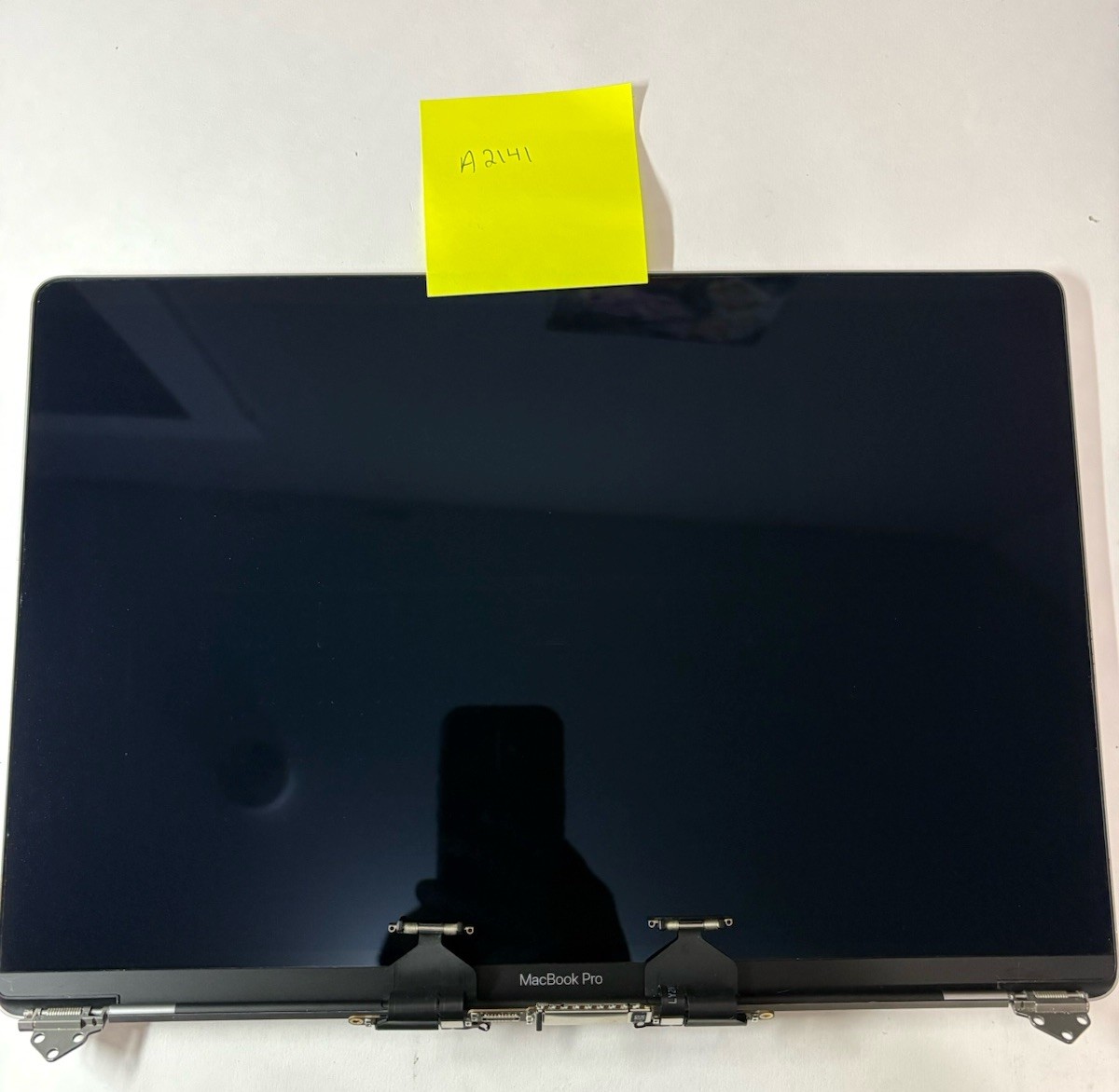 Apple MacBook Pro A2141 16″ LCD Screen Assembly 3072×1920 Glossy LED Gray