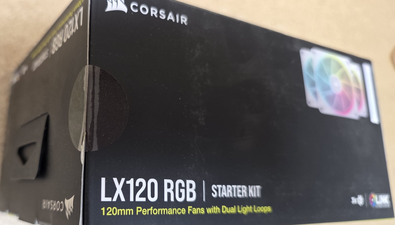 CORSAIR iCUE LINK LX120 RGB Triple 120mm PWM Fan Starter Kit WHITE CO-9051030-WW