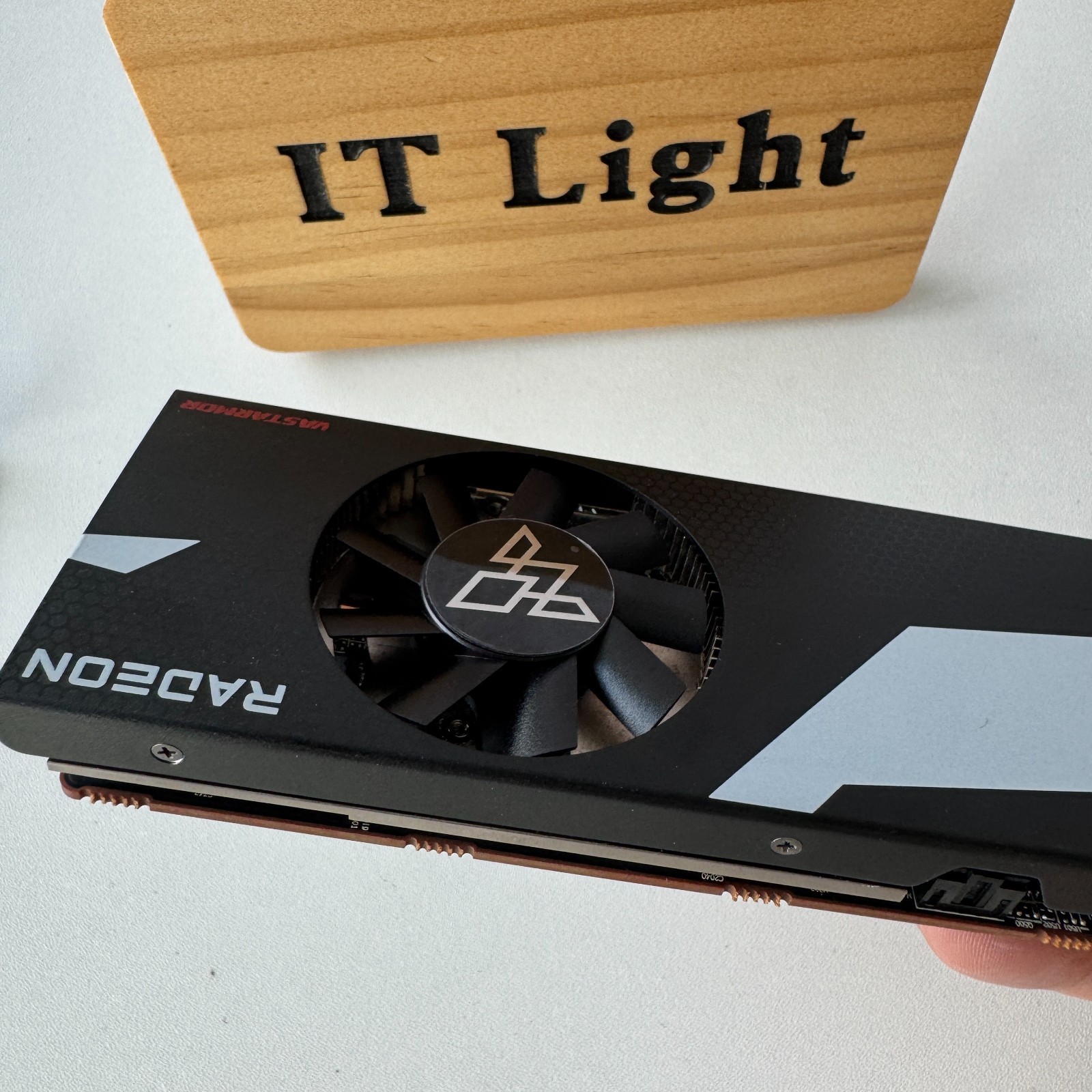 AMD RX 6400 Low Profile 4gb GDDR6 Gaming SFF Regular profile Brackets included