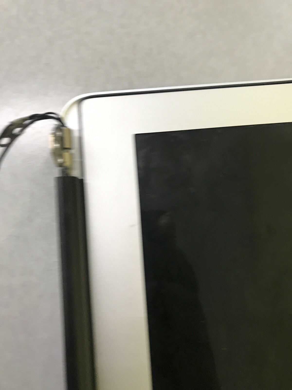Apple MacBook Air 13″ A1466 2013-2015 LCD Screen Complete Assembly BROKEN SCREEN