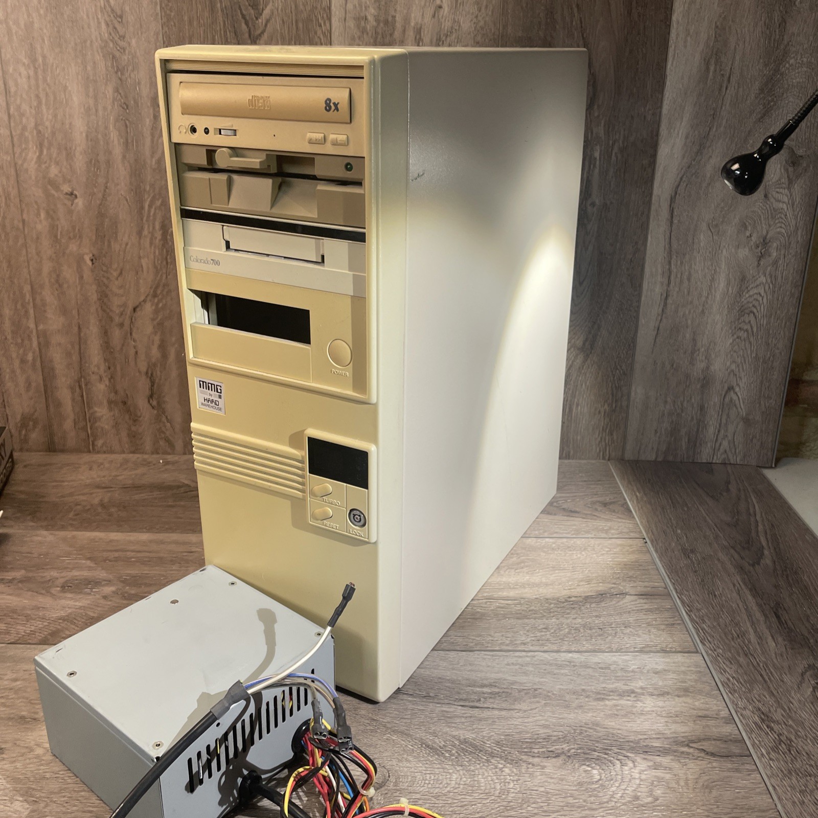 Vintage AT Mid-Tower Case Turbo MHz LED 5.25 Floppy CD Beige Power Cord Ribbons