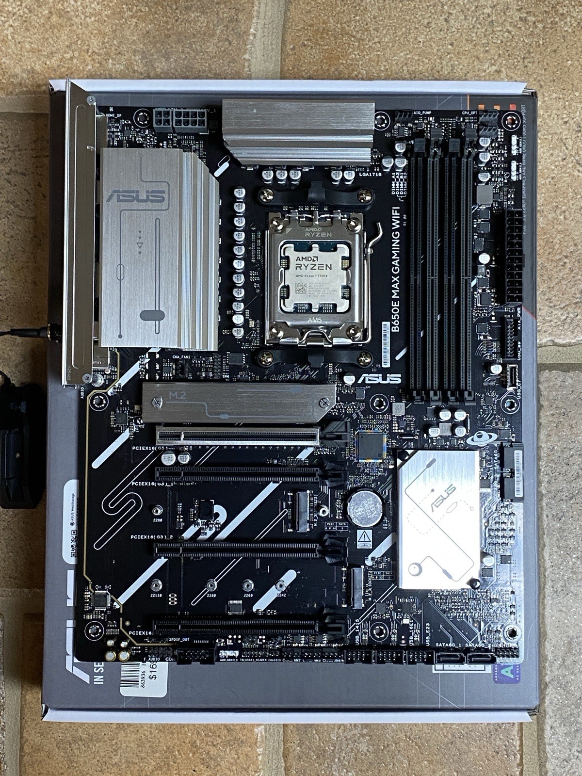 ASUS B650E MAX GAMING WIFI + RYZEN 7 7700X