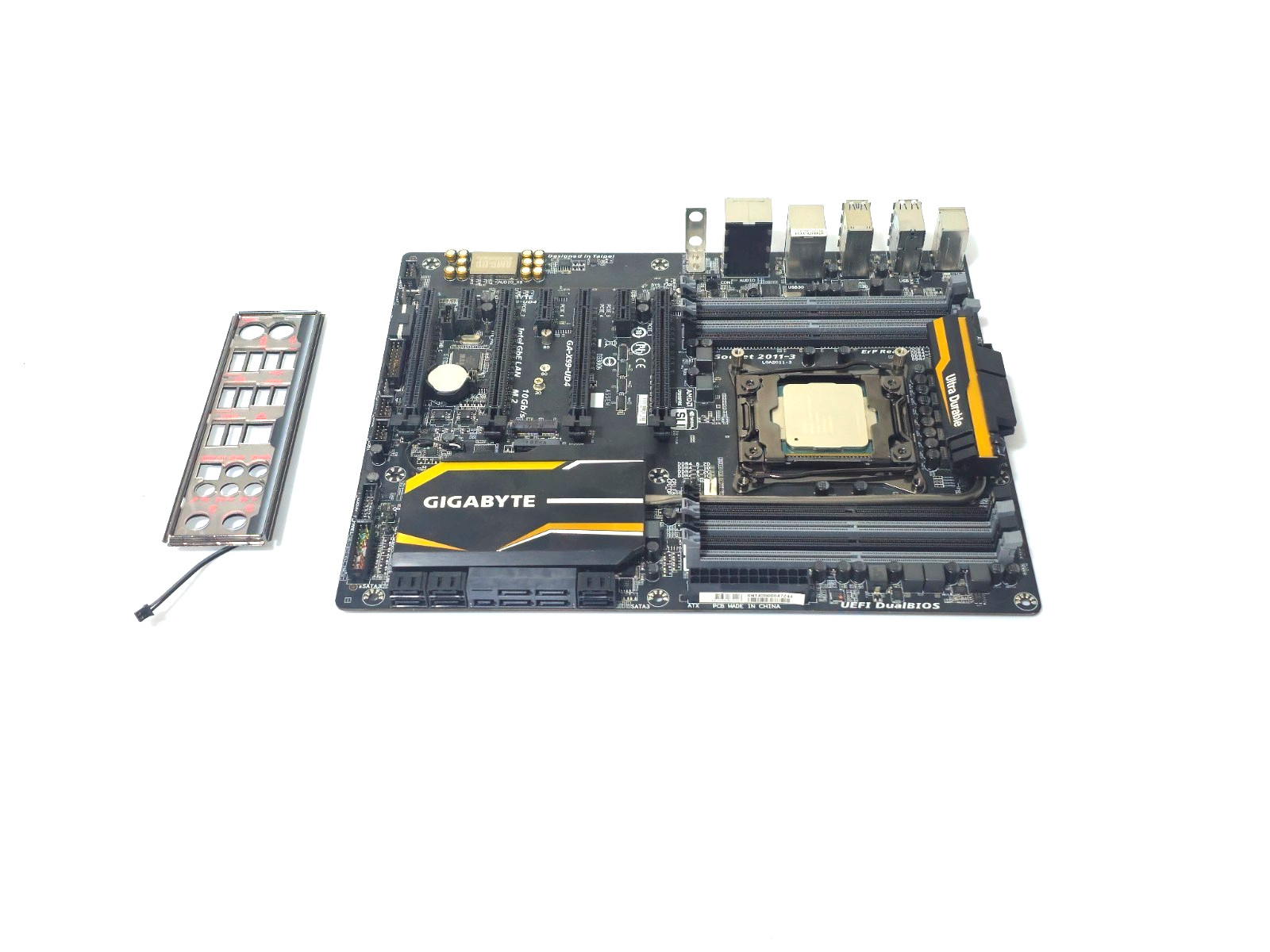 Gigabyte GA-X99-UD4 LGA2011-3 ATX Motherboard Intel X99 DDR4 USB 3.0