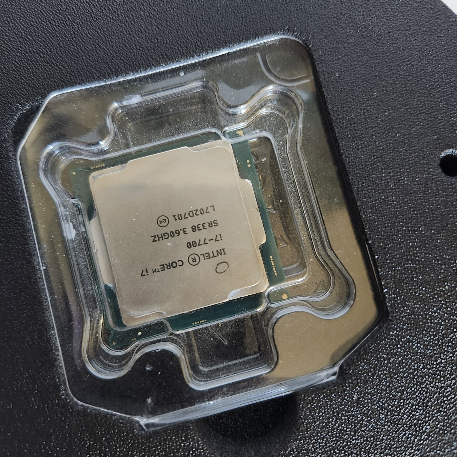 Intel Core i7-7700 Kaby Lake CPU 3.60GHz 8.0GT/s 8MB SR338 Socket LGA 1151