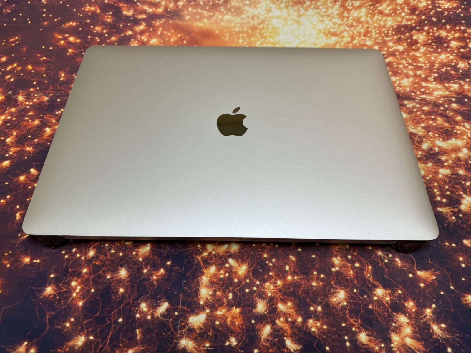 OEM Macbook Pro 16″ A2141 2019 2020 True Tone LCD Display Assembly. SILVER