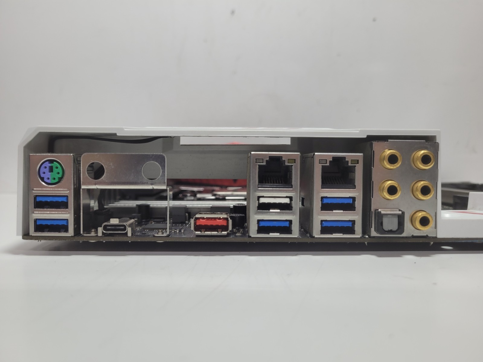GIGABYTE GA-X99-Ultra Gaming Core i7-5820K, 8GB RAM, IO Shield #1443