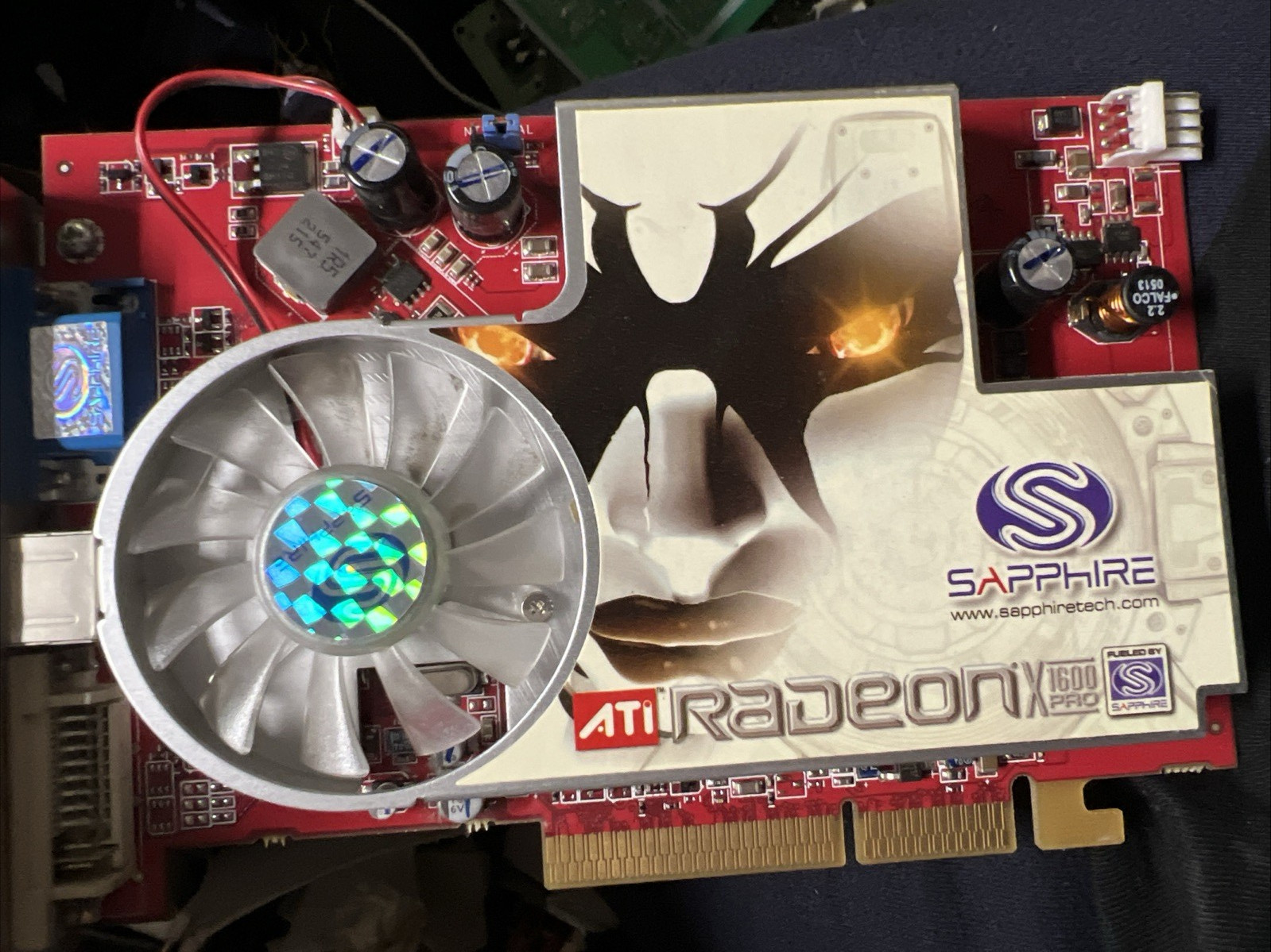 ati radeon x1600 pro 256mb CARD