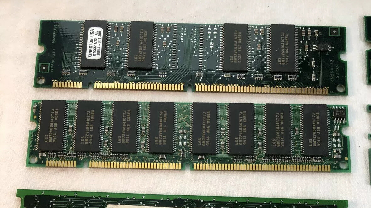 Lot 2x 64MB PC100 168 PIN DIMM SDRAM MEMORY MODULES Total 128mb PC 100 / Non Ecc
