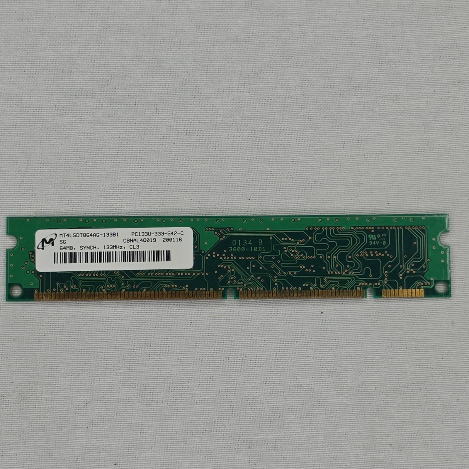 Micron 64MB SDR SDRAM DIMM PC-133 168-Pin 1x64MB Unbuffered MT4LSDT864AG-133B1