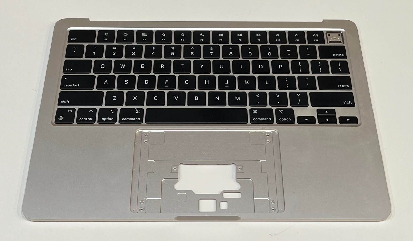 Apple MacBook Air M3 13″ 2024 A3113 Palmrest w/ Keyboard Starlight 661-40229 OEM