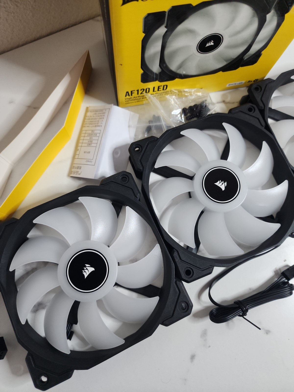 Corsair AF120 LED White 120mm Case Fans 1400RPM – NEW (SEALED) – PACK OF 3