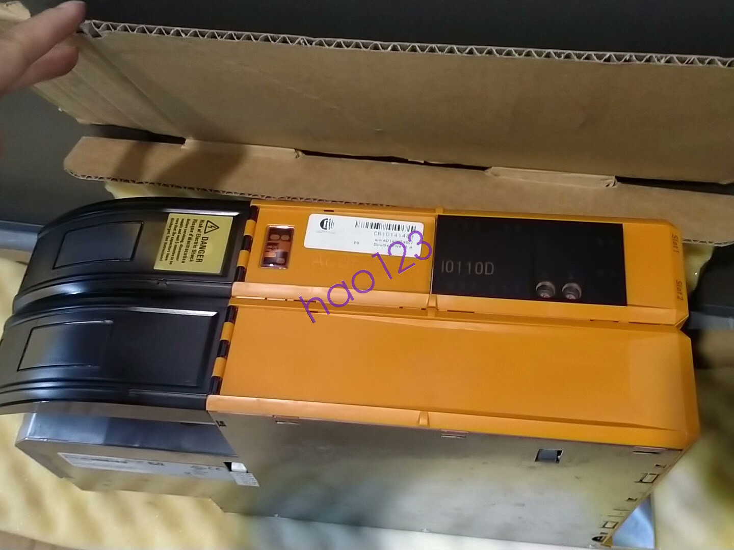 8BVI0110HCD8.000-1 B&R servo drive DHL/FedEx brand new DHL/FedEx
