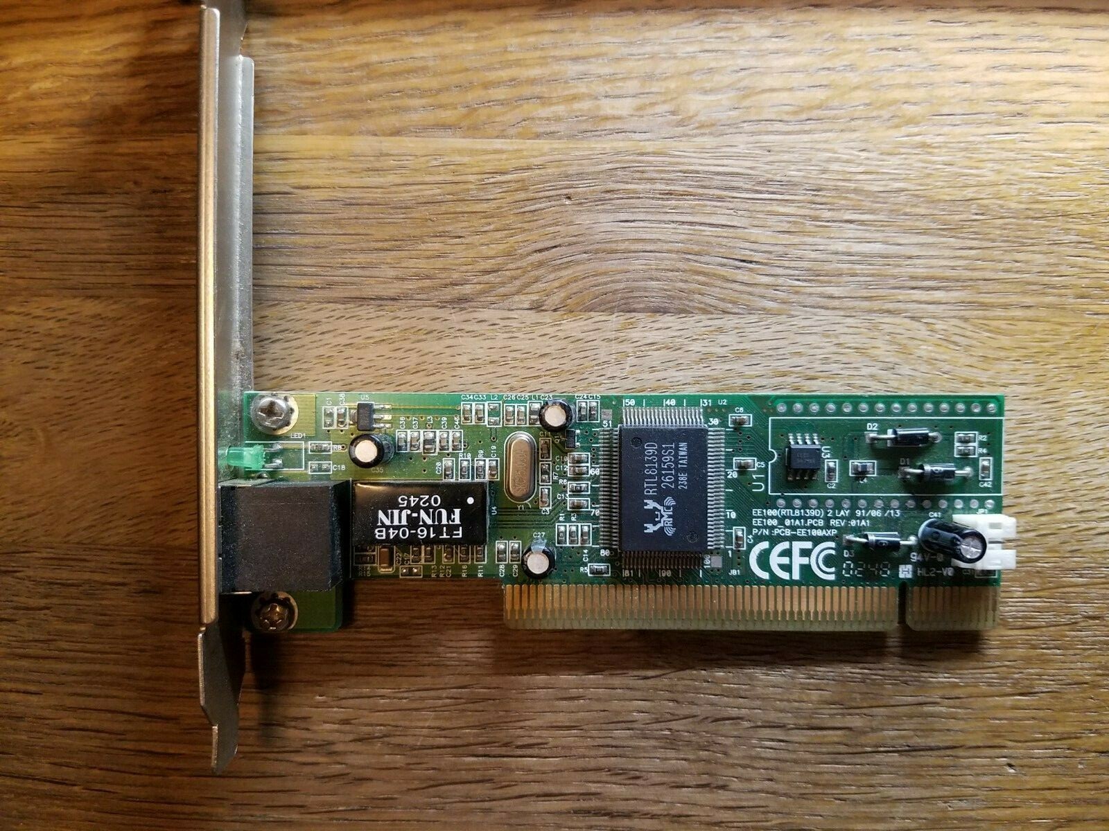 GigaFast EE100-AXP 100Base-T, 10Base-T Fast Ethernet PCI Card