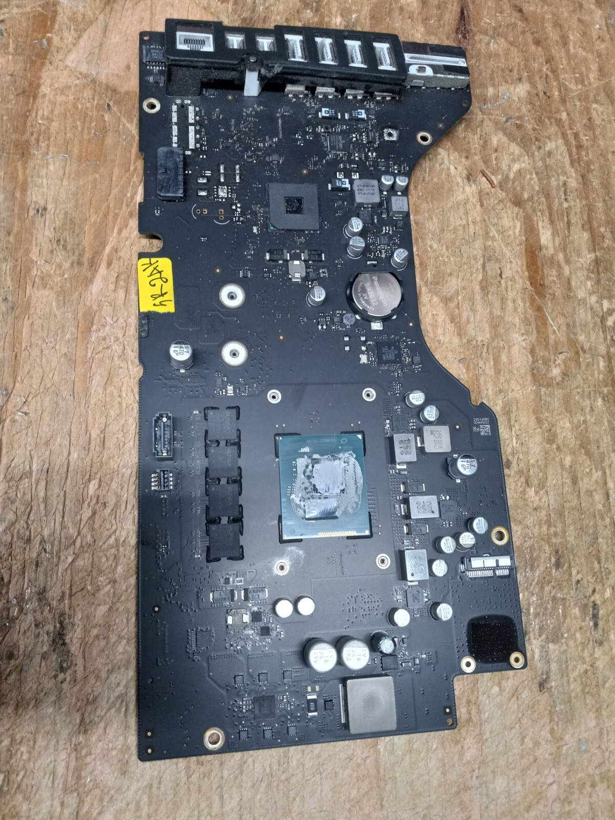 Apple 21.5″ iMac A1418 2015 2.8 GHz i5-5575R Logic Board 820-00431-A