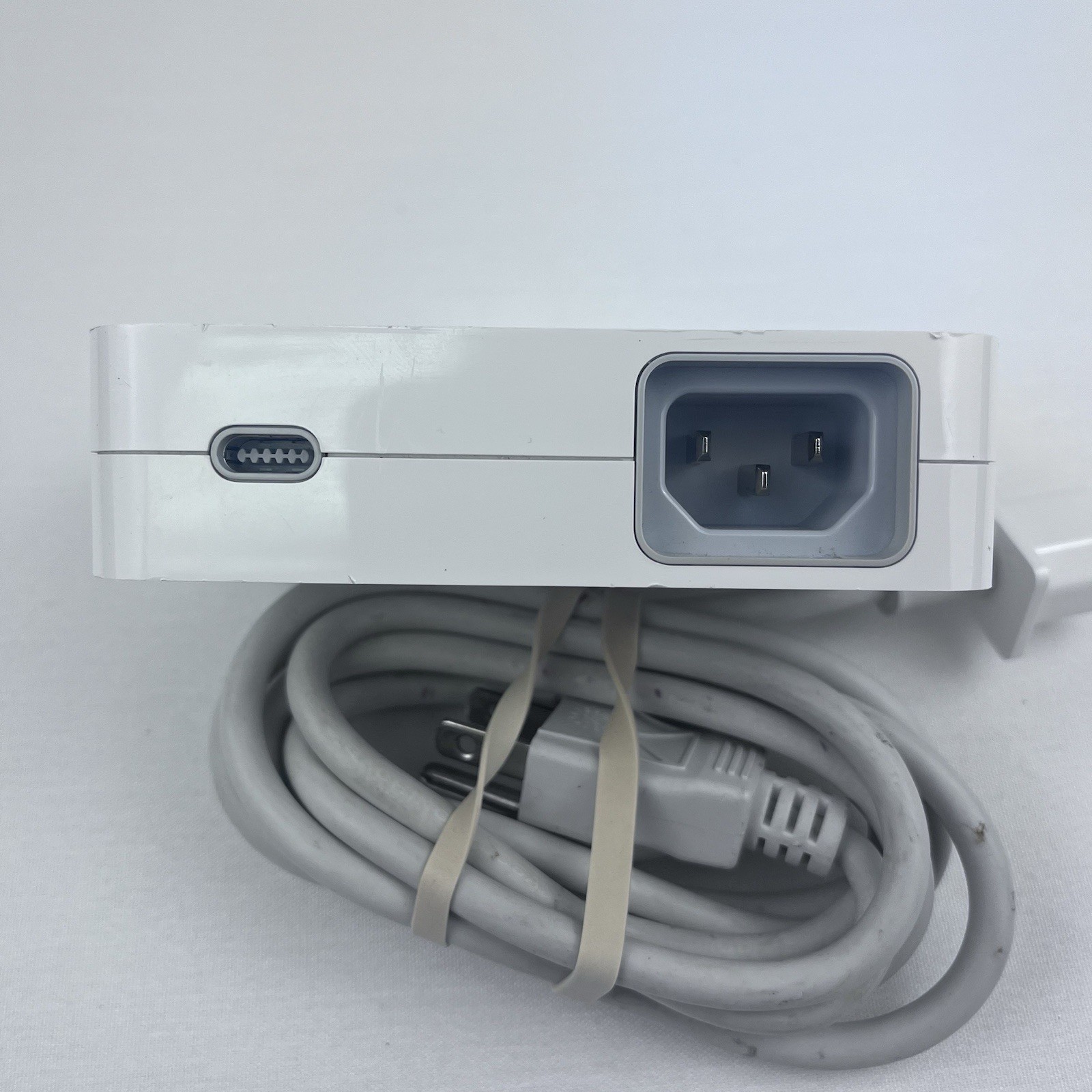 Genuine Apple OEM A1096 Cinema Display White Power Adapter 65W w/ Cord Untested