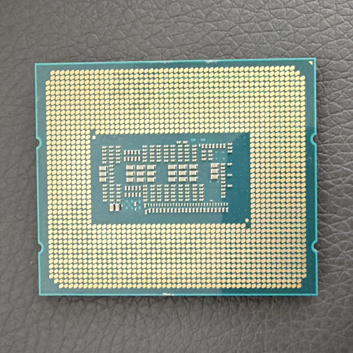 Intel Core i5-12600KF LGA1700 10-Core 3.7GHz 20MB Cache CPU SRL4U