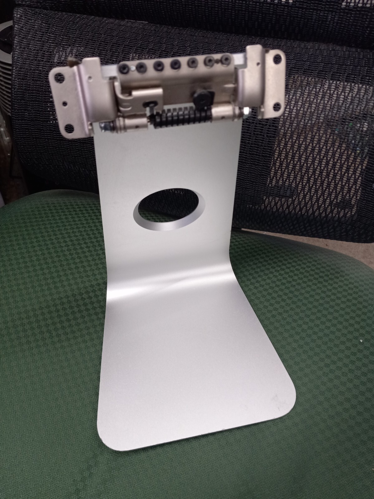Apple 21.5″ iMac A1418 Stand Base with Hinge USED WITH CLUTCH