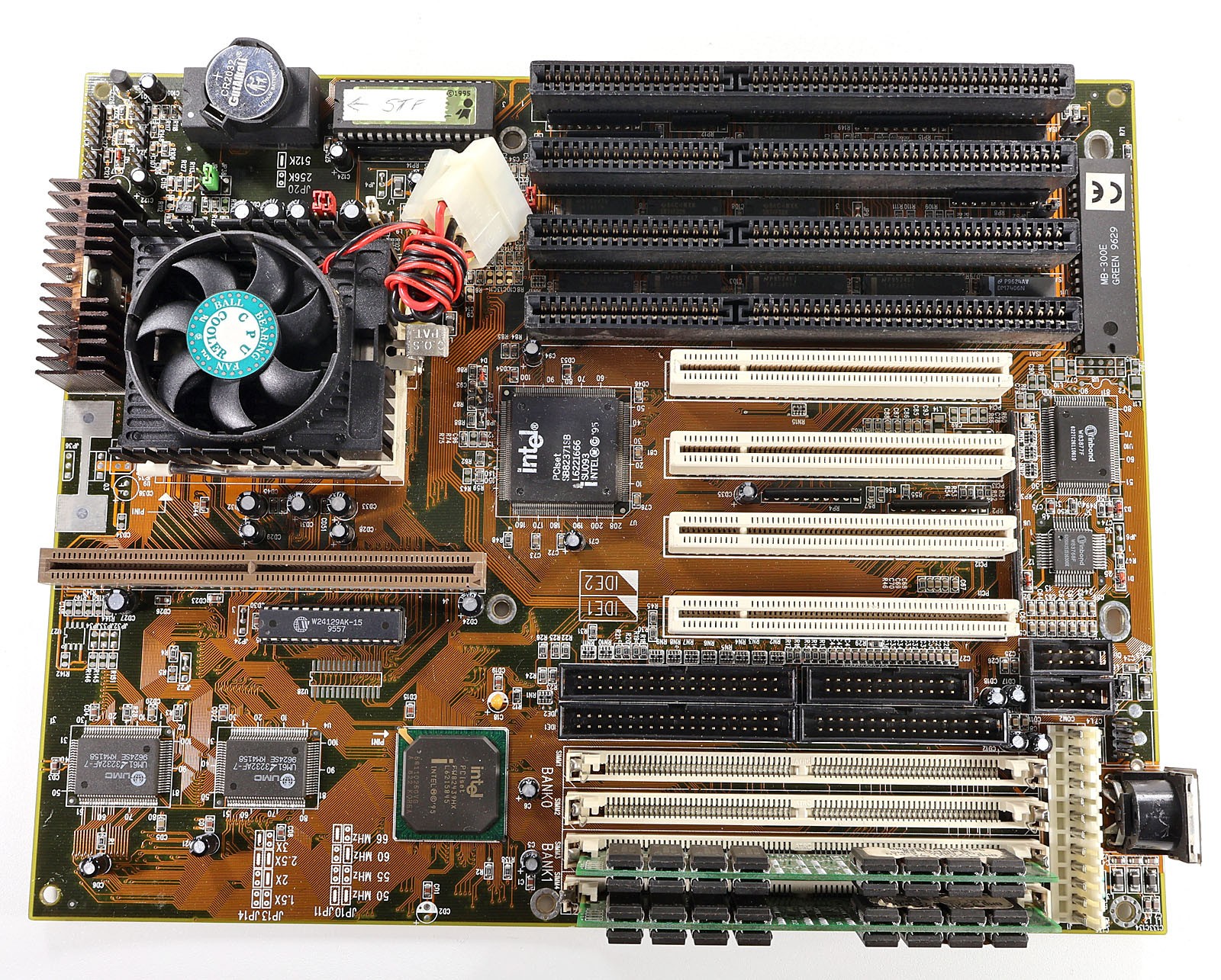 RARE Vintage Soyo 5TF2 i430HX, AMD-PR133, 16MB, PCI/ISA AT Motherboard — TESTED!