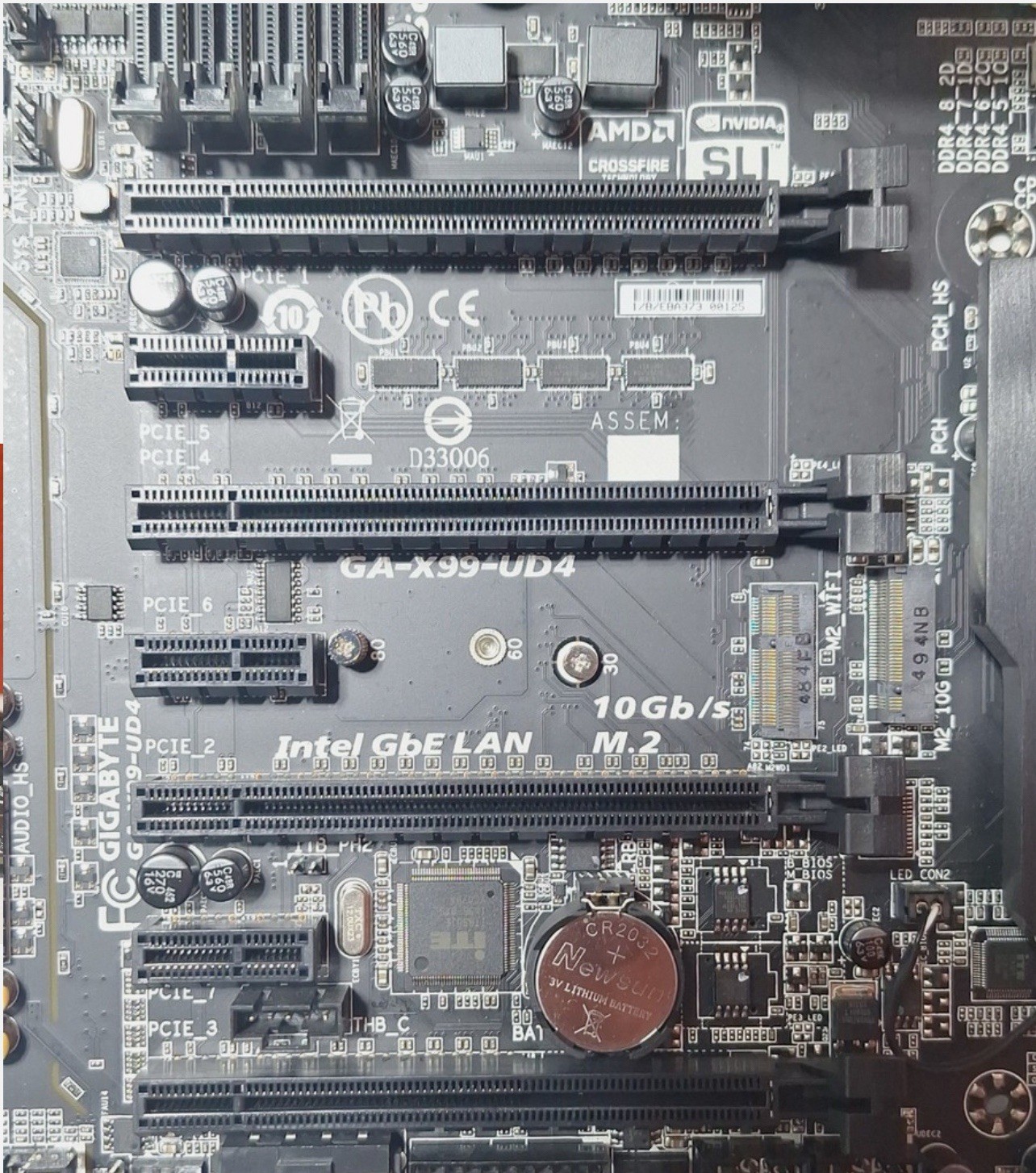 GIGABYTE GA-X99-UD4 Gaming Motherboard i7-5820K CPU