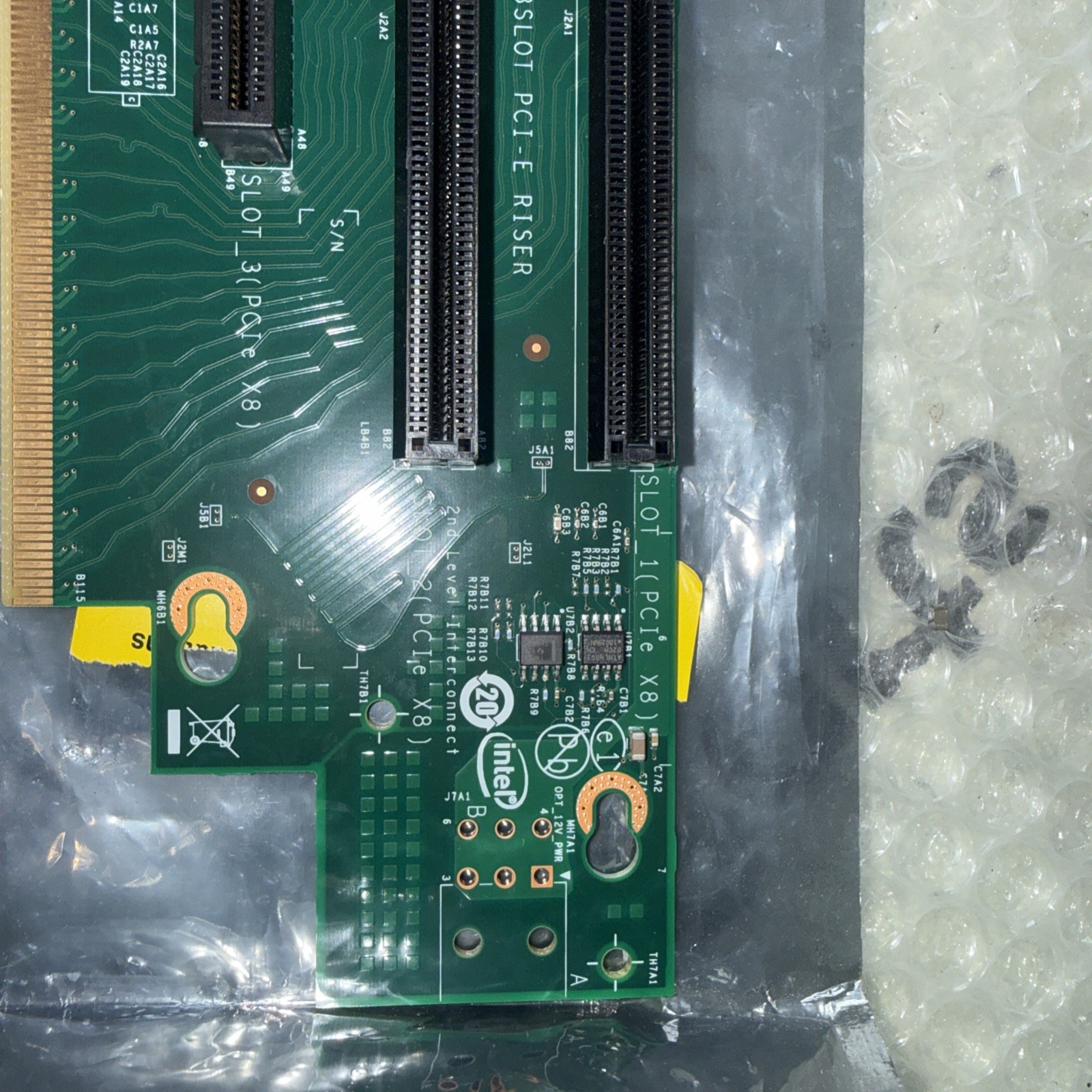 Intel 2U 3-Slot PCI-Express x8 Riser Card P/N: H20084-001