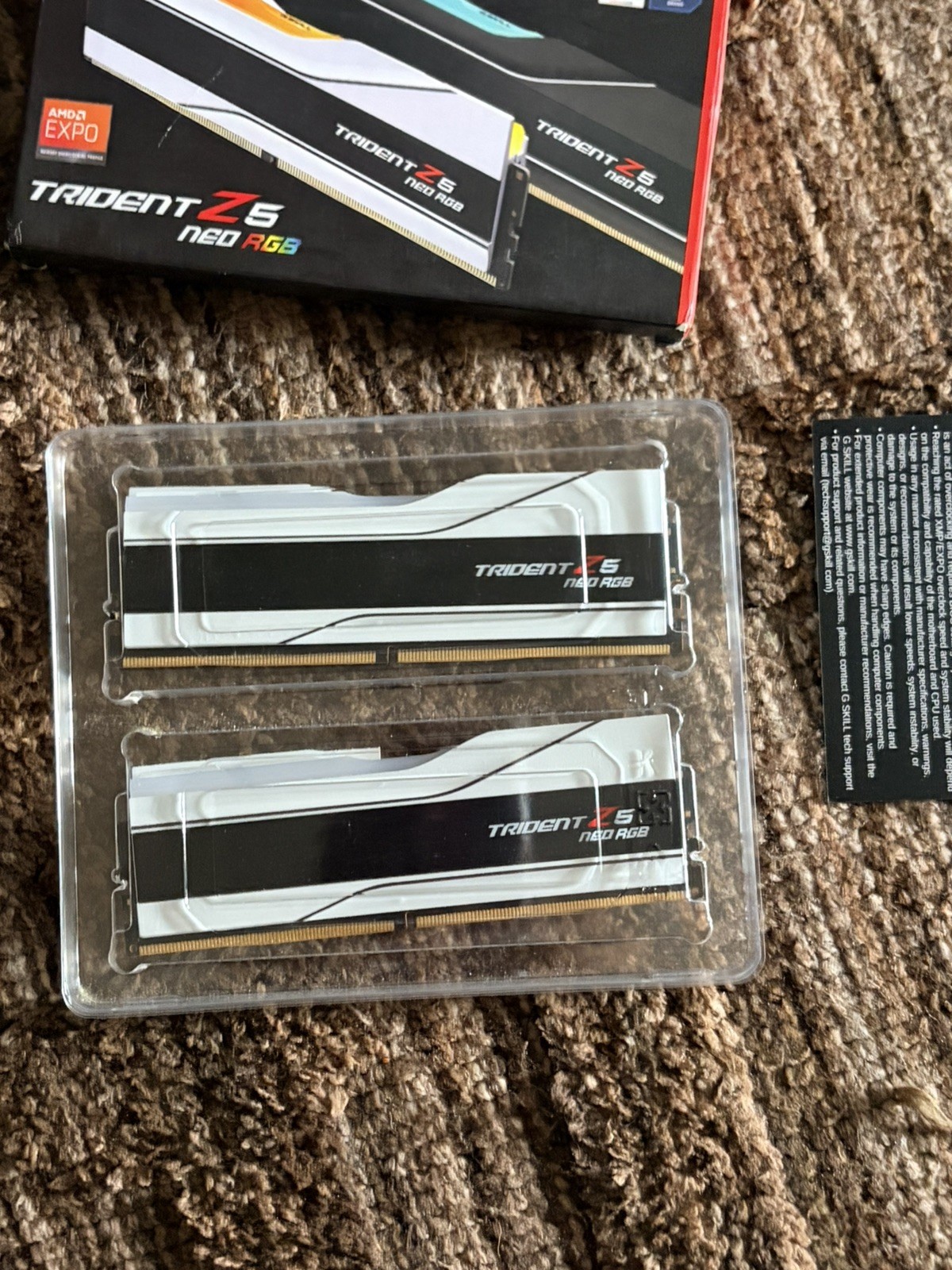 G.SKILL Trident Z5 Neo RGB 32GB (2x16GB) DDR5 6000 CL28 White AMD EXPO Open Box
