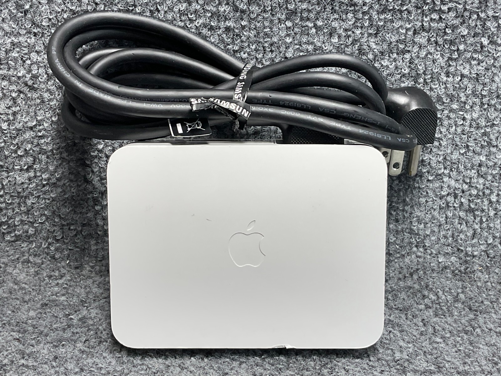 Apple A1097 90W Power Adapter for Cinema Display HD w/ Cable White