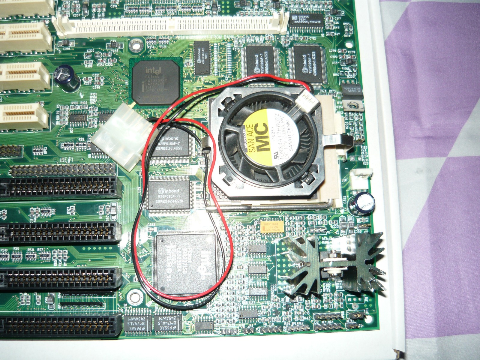 Vintage Supermicro P5STE Socket 7 Motherboard Pentium 200 6 RAM Slots Used