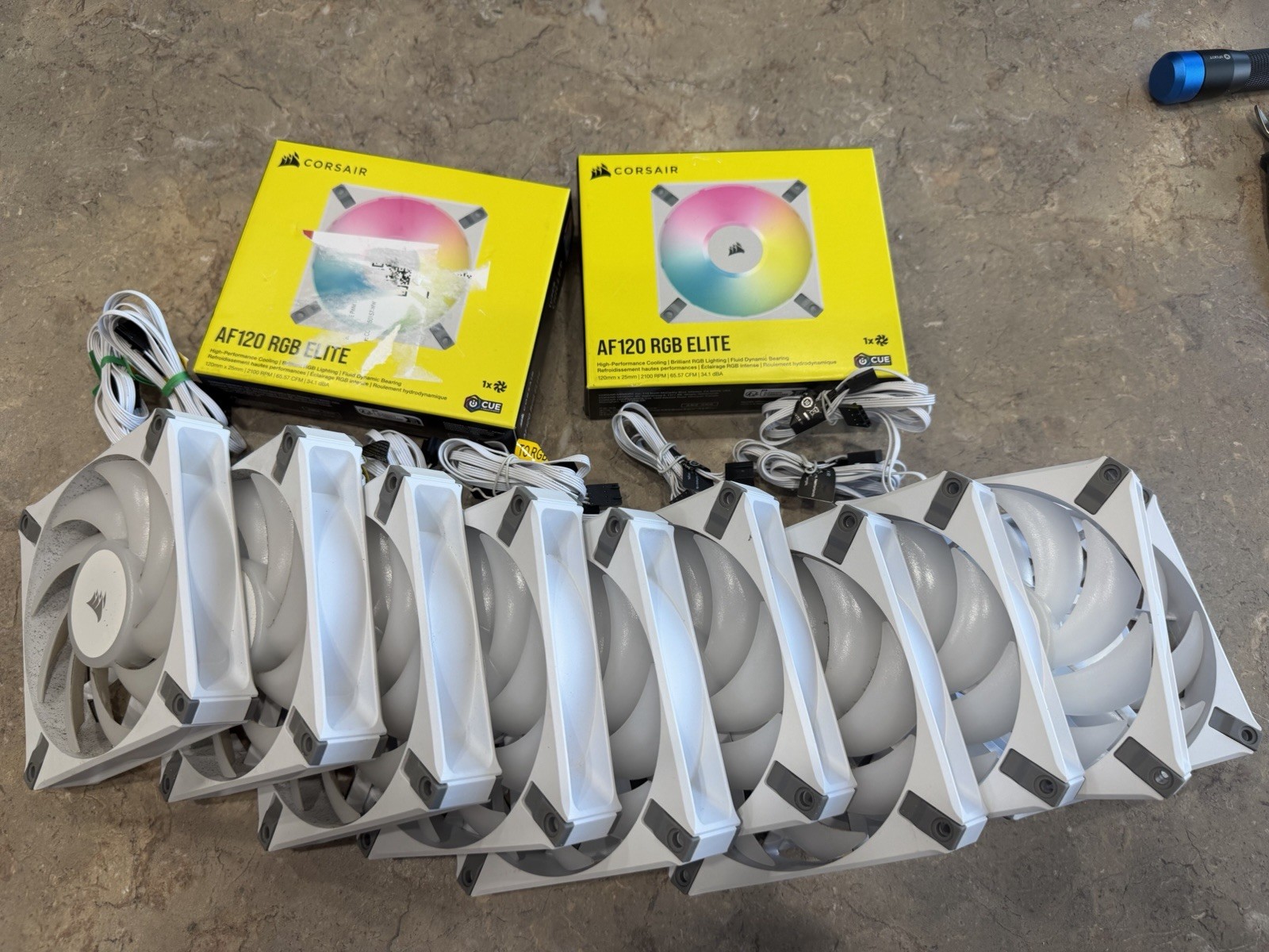12x (2 brand new) Corsair AF120 RGB Elite CO9050157WW White