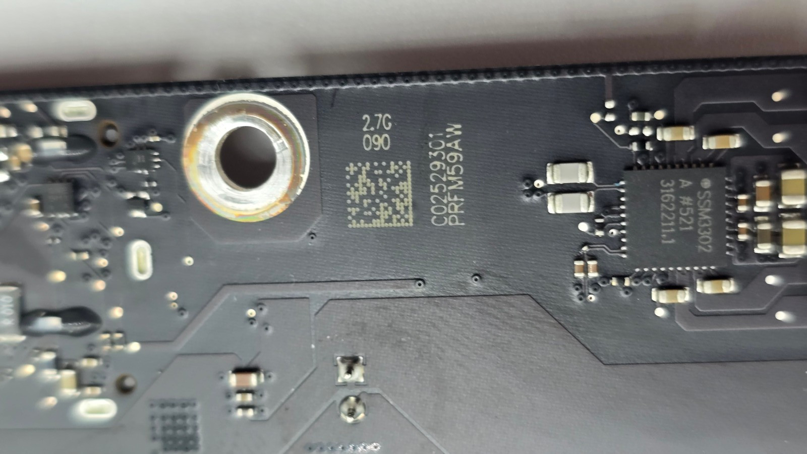 Late 2013 iMac Logic Board A1418 21.5 2.7GHz i5 820-3588-A 661-7923 w/ 8gb mem