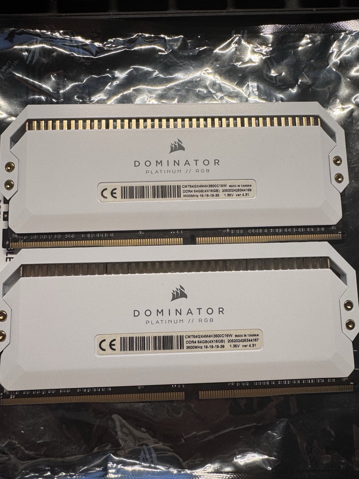 Corsair Dominator Platinum RGB RAM 32GB (2x16GB) DDR4-3600 White