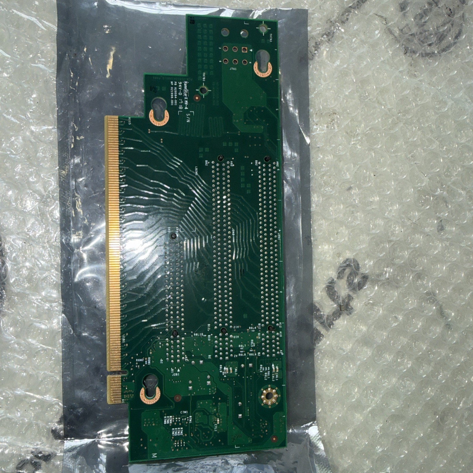 Intel 2U 3-Slot PCI-Express x8 Riser Card P/N: H20084-001