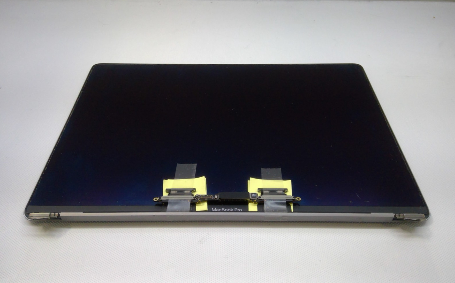 Genuine Apple MacBook Pro A1990 15″ 2018 2019 LCD Screen Display Assembly Gray
