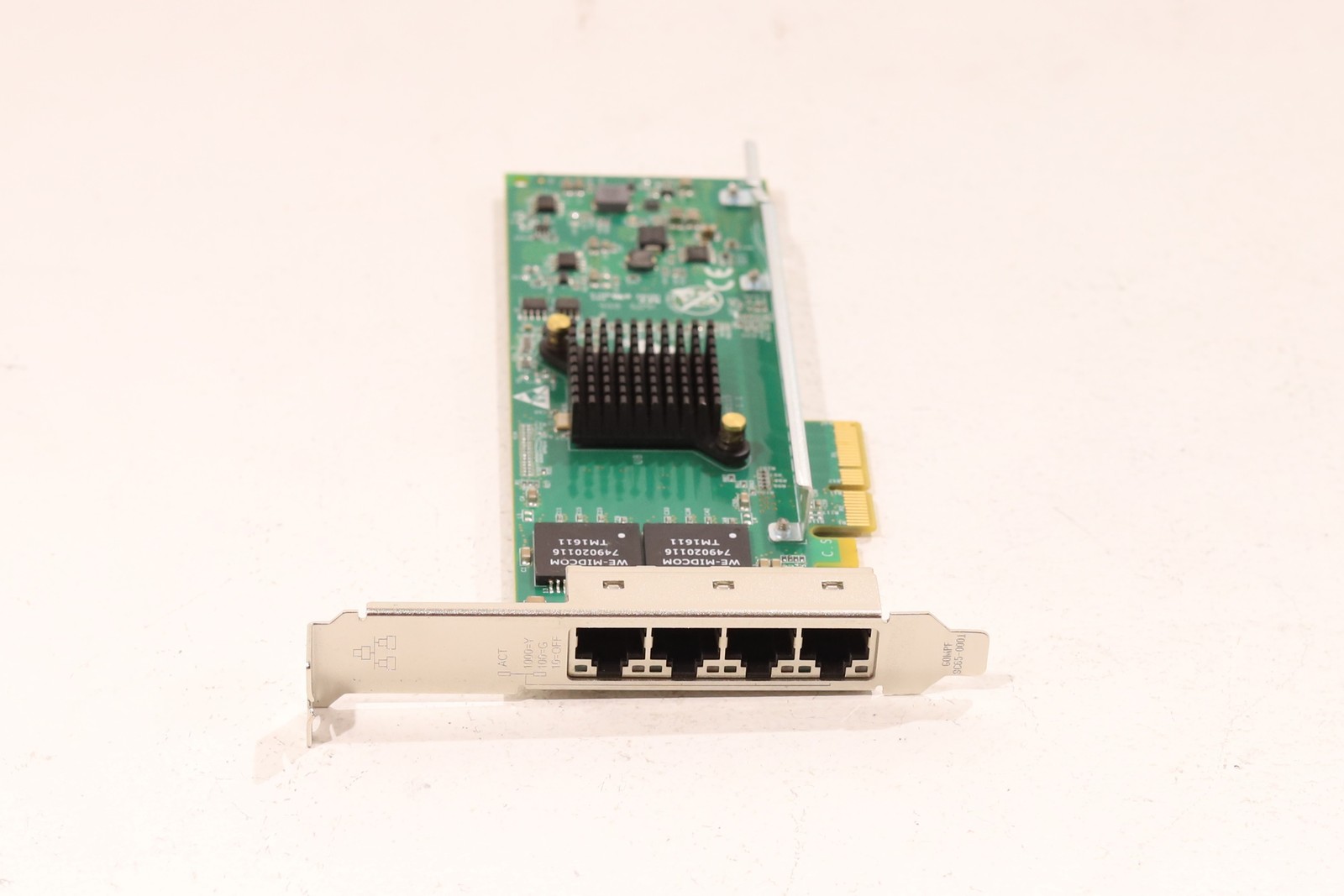 Silicom Quad-Port Copper Gigabit PCIe Network Adapter P/N: PE2G4I35L Tested