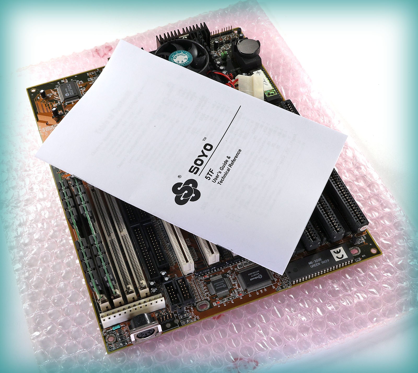 RARE Vintage Soyo 5TF2 i430HX, AMD-PR133, 16MB, PCI/ISA AT Motherboard — TESTED!