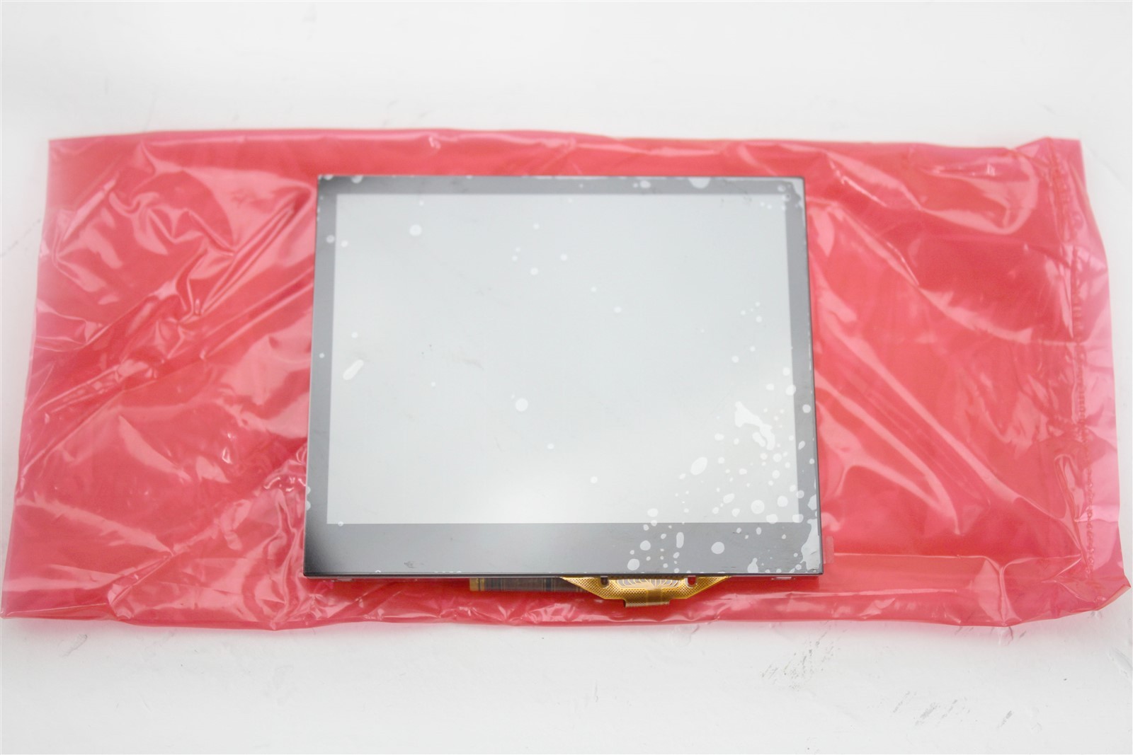 Lot of 45 Newhaven Display NHD-3.5-320240MF-ASXV#-CTPAL 3.5″ TFT LCD