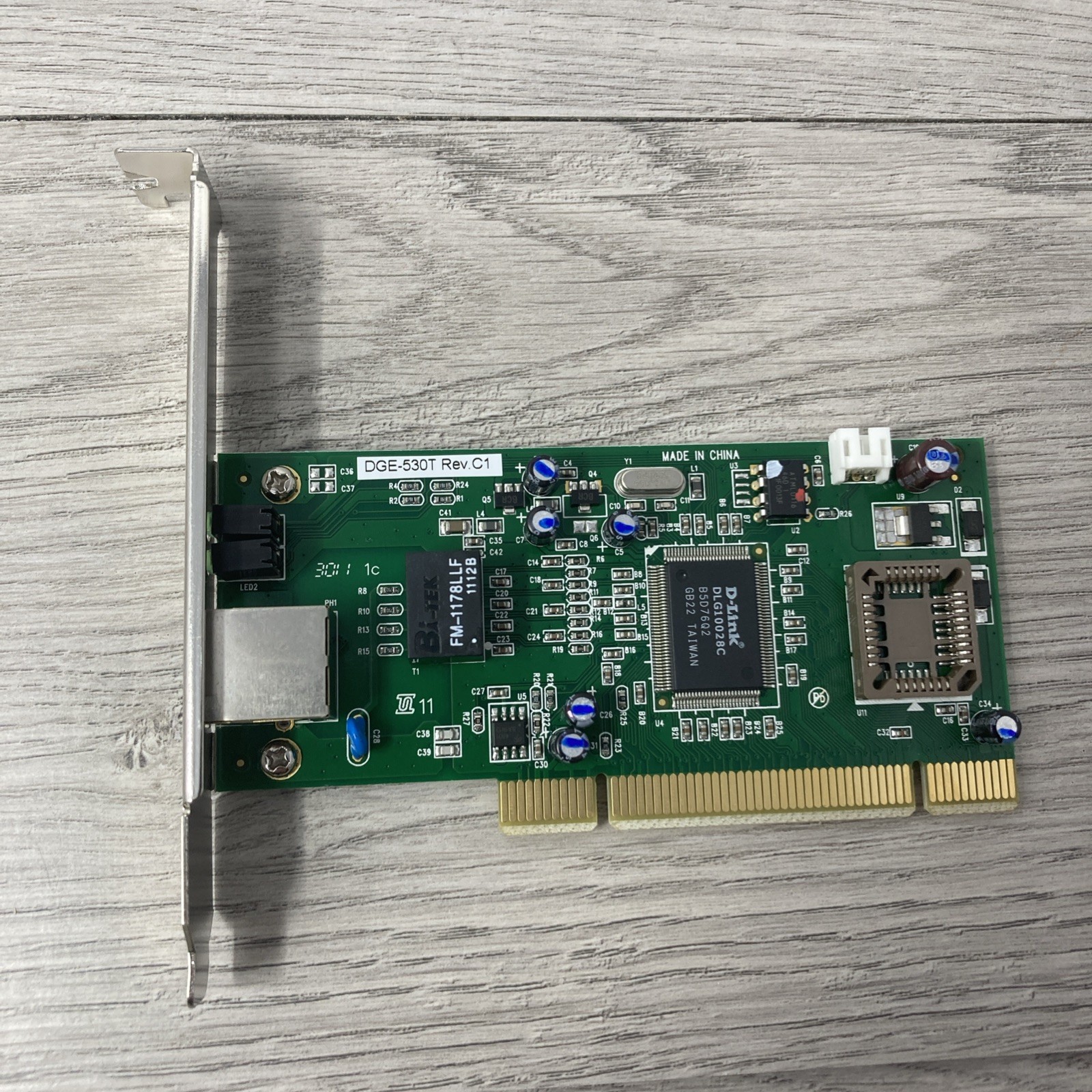 D‑Link DGE‑530T Gigabit Desktop PCI Network Card – Model DGE‑530T – UPC 90069251