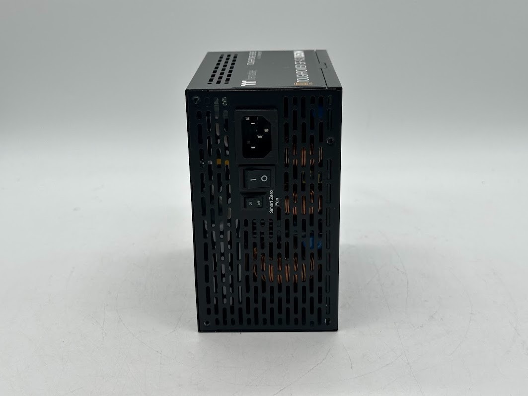 Thermaltake Toughpower GF A3 1050W, True 600W 12VHPWR Connectors