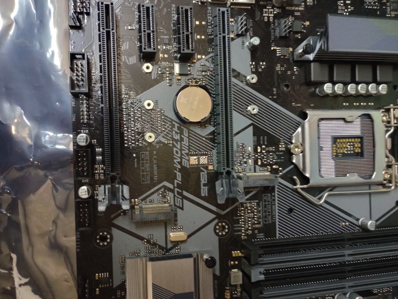 Asus Prime H370M-Plus Micro ATX LGA 1151 8th 9th gen Intel motherboard + shield