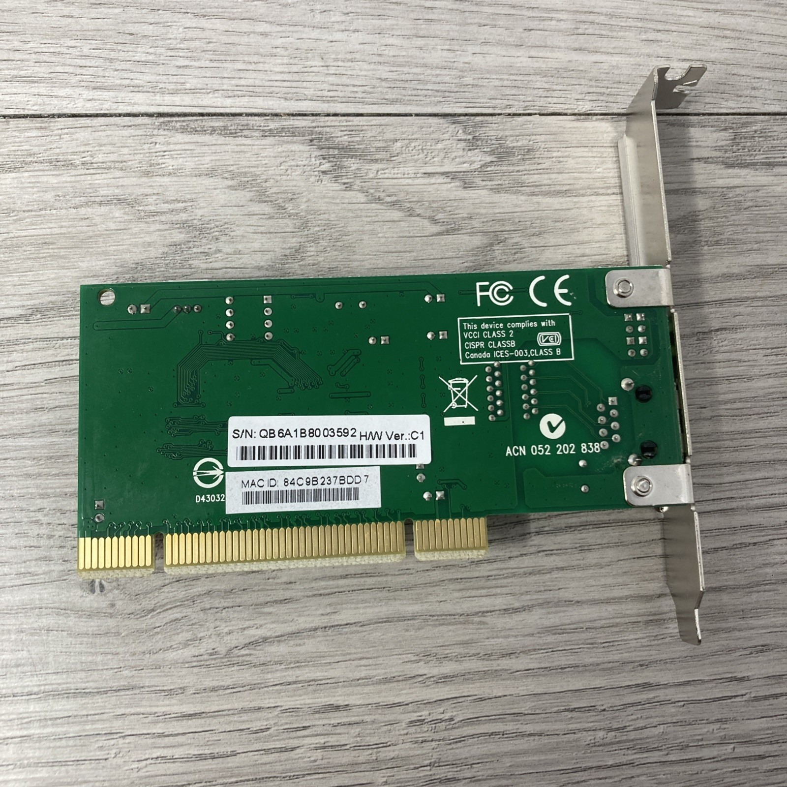 D‑Link DGE‑530T Gigabit Desktop PCI Network Card – Model DGE‑530T – UPC 90069251
