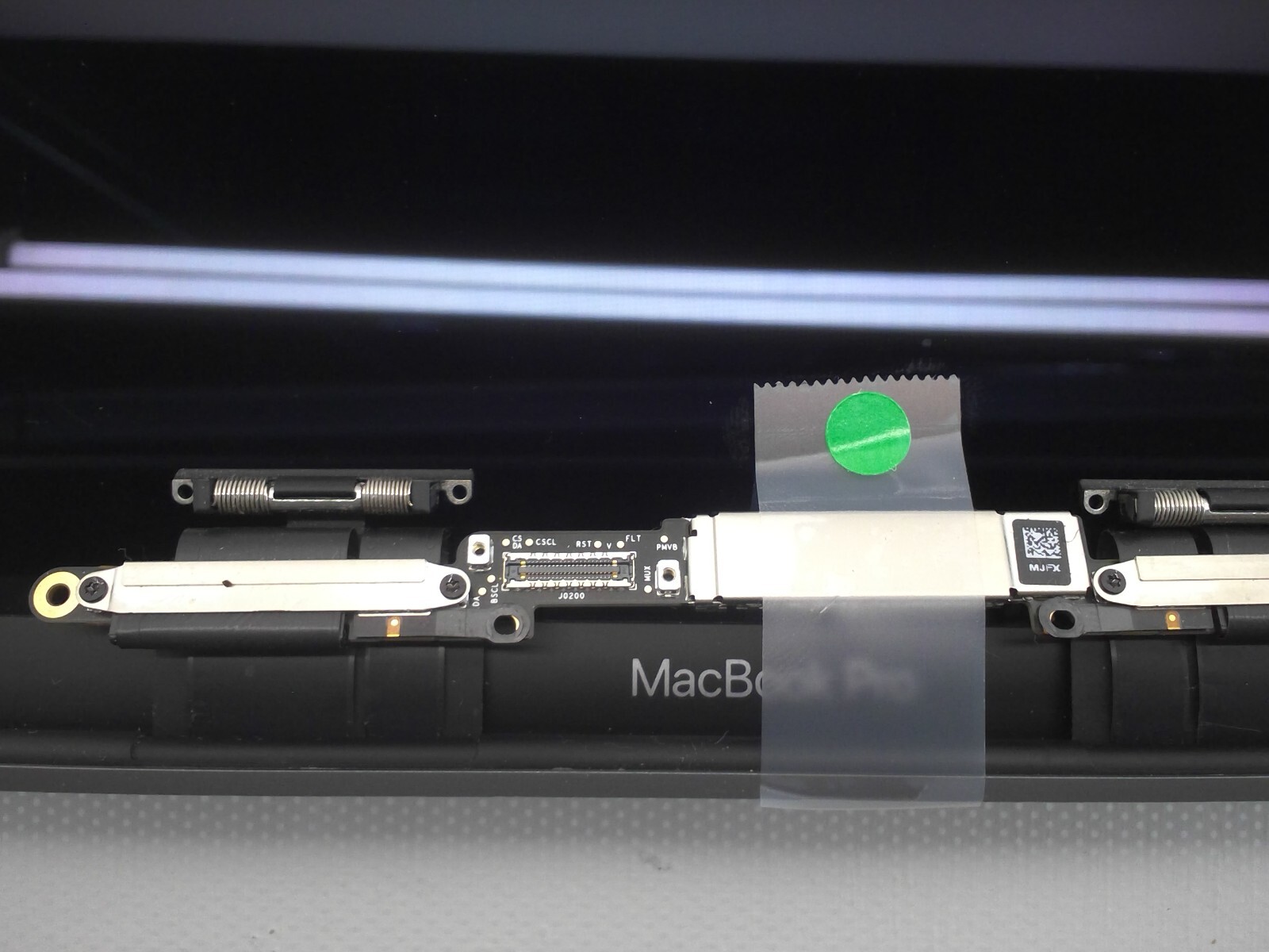 Genuine LCD Screen Assembly 13” MacbookPro A1989 A2159 A2251 2018 2020 EMC 3301
