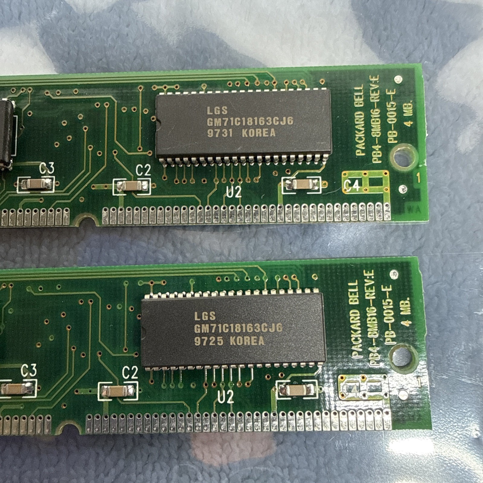 2x 4MB 72-Pin EDO SIMM RAM Packard Bell PB4-8MB16-REV:E (8MB Total)