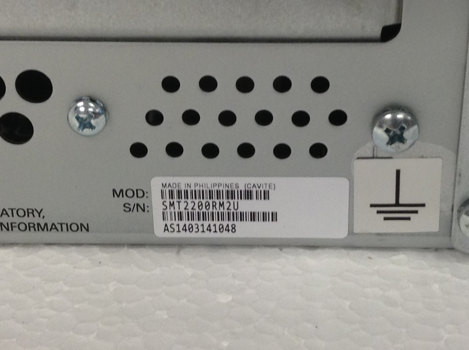 APC SMT2200RM2U 8 Outlets Smart-UPS 2200VA Rack Mount UPS,No Batteries FREE SHIP