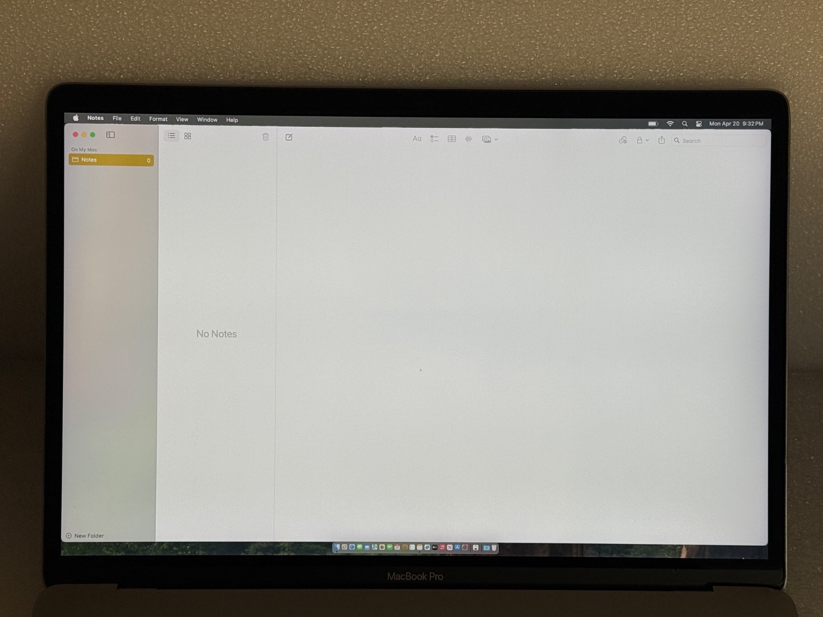Genuine Apple LCD Screen Assembly 15″ MacBook Pro A1990 2018 2019 – Space Gray