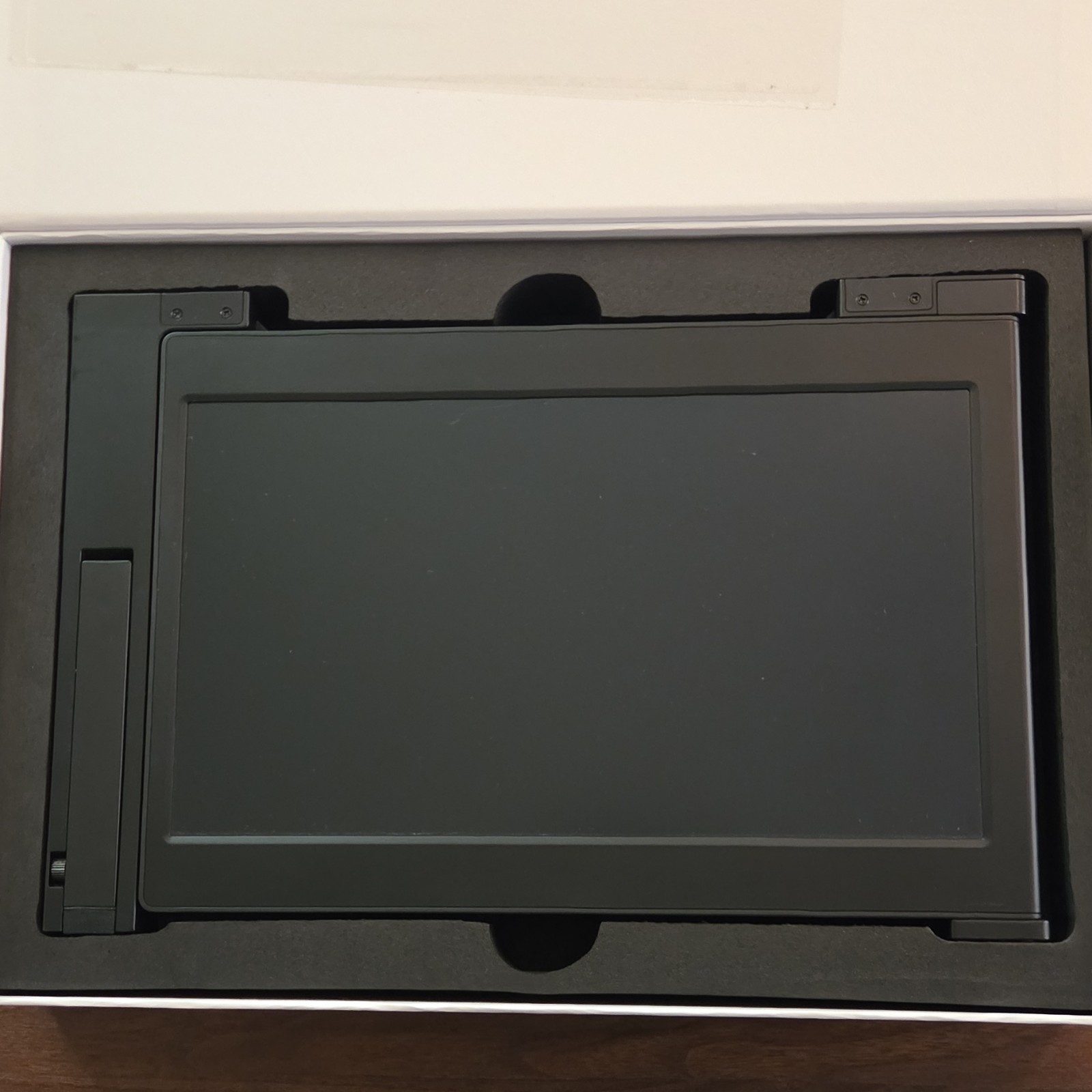 FKA Portable Tri-Screen 11.6″ Laptop Screen Monitor, 16:9 Aspect Ratio, Black